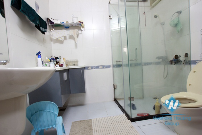 Unfurnished house for rent in Dang Thai Mai Street, Tay Ho, Ha Noi 